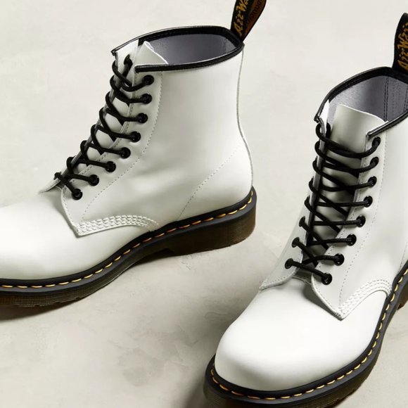 NWT Dr. Martens 1460 8-Eye Boot, Smooth White Leather - Picture 2 of 6